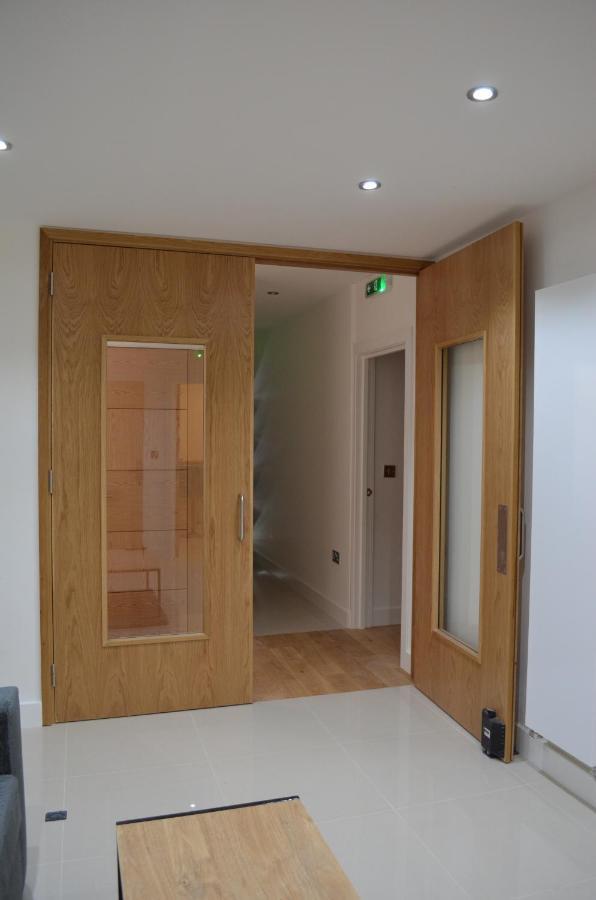 Executive Bright And Airy Studio Apartment In Sydenham London Exterior photo